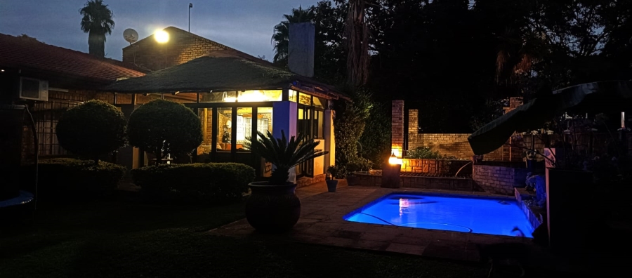 4 Bedroom Property for Sale in Geelhoutpark North West